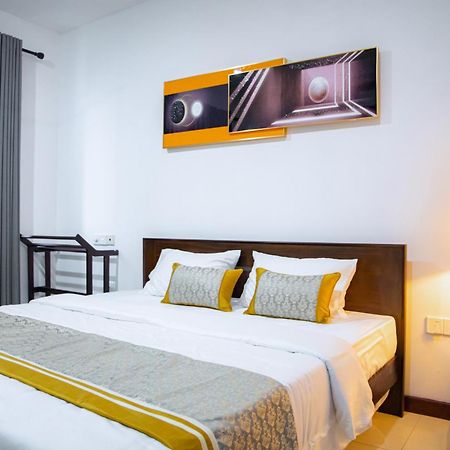Ceylon City Stay Colombo Dehiwala-Mont Lavinia Extérieur photo